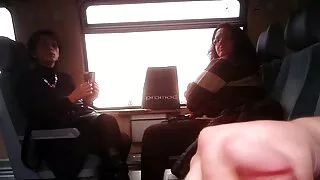 Porn ასამბლეის cock blowjobs მიერ შესრულებული წითური გოგონა