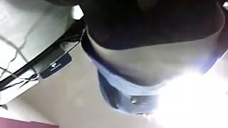 Appetizing latina იღებს მთელი pussy of cum შემდეგ ხარ