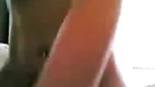 ბრუნეტი საყვარელი penis ხუმრობები ნაცვლად მასტურბაცია