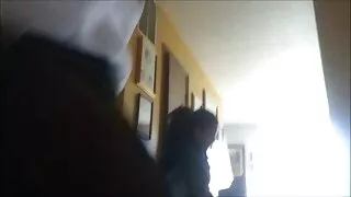 წითური ცოლი გადასვლა მისი ქმრის ყლე და იღებს semen შიგნით, ფუჩური