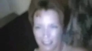 ორი გარყვნილი sluts გააკეთა კაცი მათი მონა