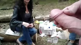 ქერა იგრძნო დენის ენერგია და ძლიერი აღტკინება მასაჟი